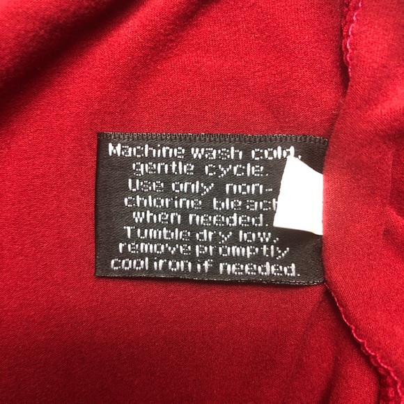 Lily’s super soft red leggings. One size - Picture 4 of 4